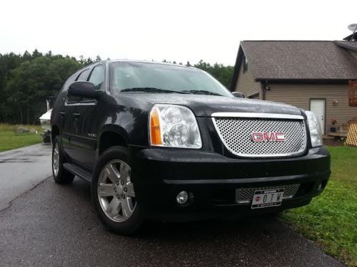 2009 gmc yukon slt  !!every option!!  !!loaded!!  !!clean carfax!!