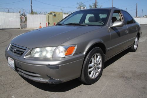 2001 toyota camry xle sedan automatic 6 cylinder  no reserve