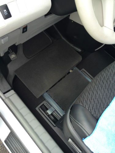 2012 Toyota Sienna Wheelchair accesible handicap van- Braun Mobility, image 3