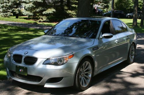 2006 bmw m5 base sedan 4-door 5.0l ** smg **