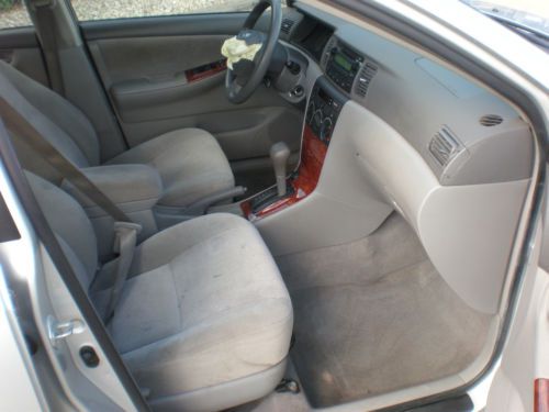 2006 Toyota Corolla LE Sedan 4-Door 1.8L, image 10