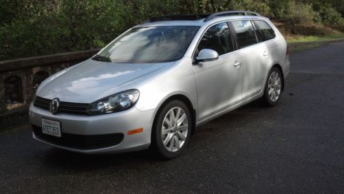 Volkswagon 2012 jetta sportwagon tdi, excellent condition, priced to sell