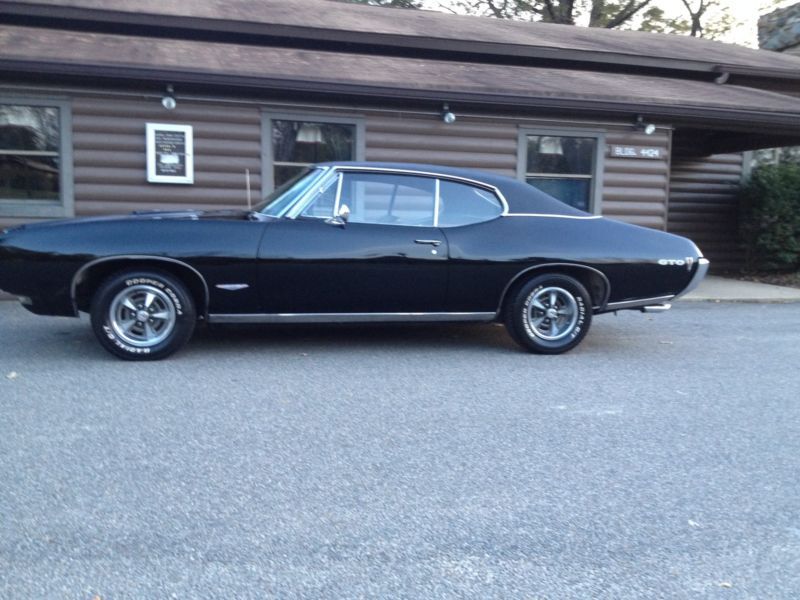 1968 pontiac gto coupe