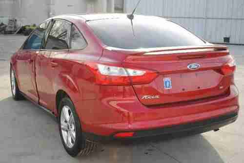 2012 Ford Focus SE Sedan Damaged Salvage RUNS! Low Miles Economical Wont Last!!, US $6,900.00, image 3