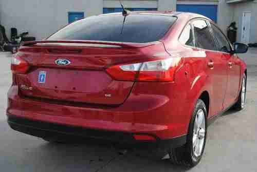 2012 Ford Focus SE Sedan Damaged Salvage RUNS! Low Miles Economical Wont Last!!, US $6,900.00, image 4