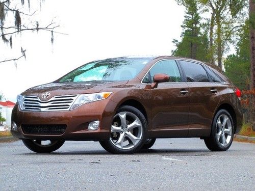 2010 toyota venza base