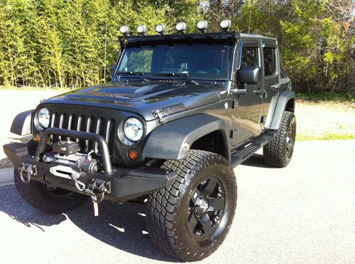 2010 jeep wrangler unlimited x sport utility 4-door 3.8l