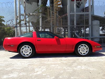 1993 vette lt-1 targa coupe *florida exclusive* red on black -super low miles-
