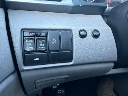 2011 honda odyssey wheelchair minivan handicap side entry medical