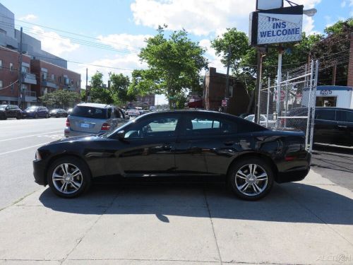 2013 dodge charger se awd 4dr sedan