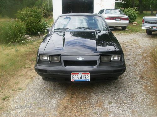 1985 ford mustang gt