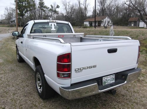 2004 dodge ram 1500 st standard cab pickup 2-door 4.7l