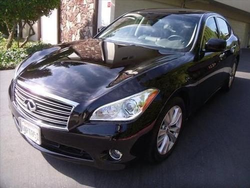 2011 infiniti m56 base sedan 4-door 5.6l