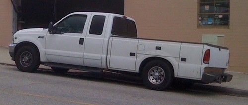 2001 ford f250 super duty super cab v8 triton 5.4l  with royal sport utility bed