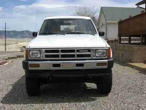 1986 Toyota 4Runner SR5 Sport Utility 2-Door 2.4L, image 2