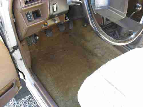 1986 Toyota 4Runner SR5 Sport Utility 2-Door 2.4L, image 9