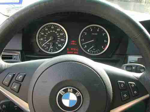 2007 BMW 550i - NAVIGATION - 6-Speed - LOADED - NO RESERVE!, image 8