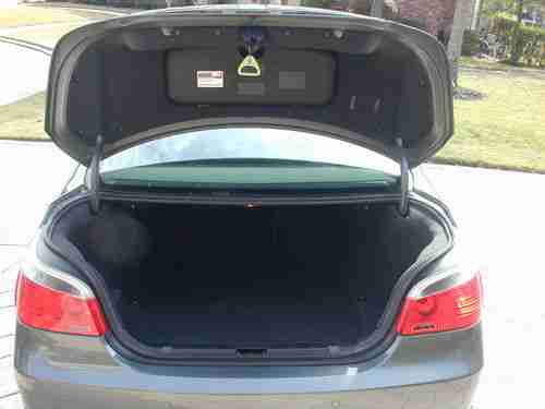 2007 BMW 550i - NAVIGATION - 6-Speed - LOADED - NO RESERVE!, image 11