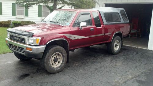 1990 toyota pickup sr5 ex cab with only 111k 4wd clean truck