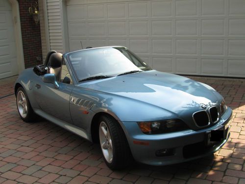 Bmw z3 roadster 2.8 liter 6cyl convertible *13,200 miles* garage kept one owner