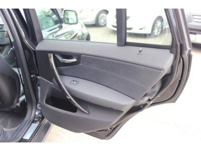 X3 SUV 3.0L CD AWD  LEATHER MOON ROOF ABS Fog Lamps, image 20