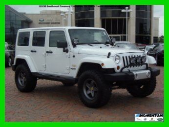 2011 jeep wrangler unlimited sahara 4x4 18k miles*navigation*hardtop*we finance!