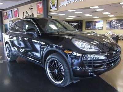 2012 porsche cayenne s hybrid black on black only 14k miles