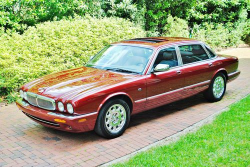 None better faimly owned serviced 2002 jaguar xj8 vanden plaus low mileage sweet