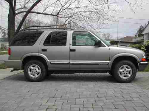 2000 Chevrolet Blazer LS 4-Door 4WD, image 3