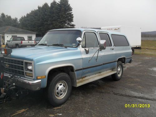 1990 chevy suburban 2500 truck w plow