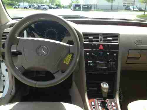 1999 Mercedes-Benz C230 Kompressor Sedan 4-Door 2.3L, US $4,991.00, image 12
