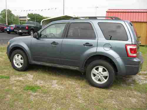 2012 ford escape XLT 12k miles, image 3