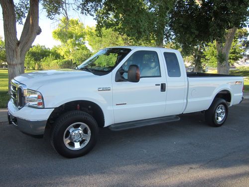 05 f250 lariat fx4 4x4 diesel 37k orig miles lariat 1-owner no reserve long bed!