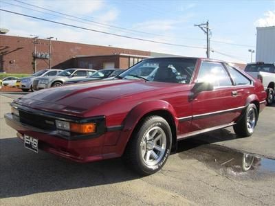 1985 toyota supra coupe 5  manual,sunroof,hatchback