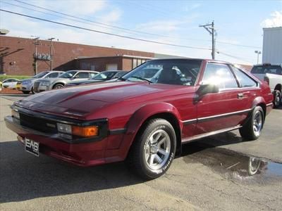 1985 toyota supra coupe 5  manual,sunroof,hatchback