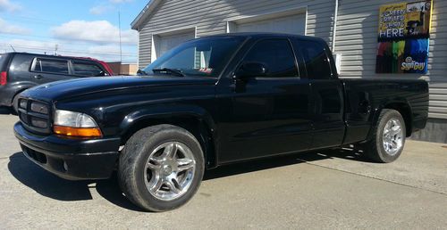 1998 dodge dakota r/t 360ci black p/u cleanly shaved 88k miles