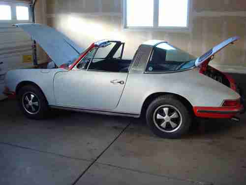 PORSCHE 911 TARGA 2,4 T OIL DOOR 1972, image 3