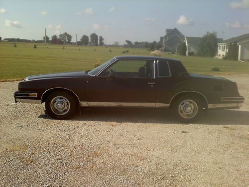 1984 pontiac grand prix. 350 chevy engine with 350 turbo with shift kit.