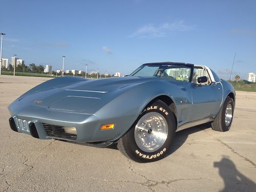 1977 chevrolet corvette super beautiful