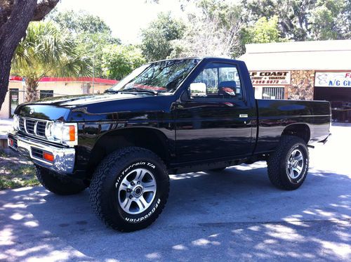 1997 nissan pickup xe standard cab pickup 2-door 2.4l 4x4