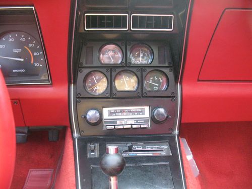 1981 Chevrolet Corvette - White with Red Interior - T-Tops - 62,000 miles, image 7