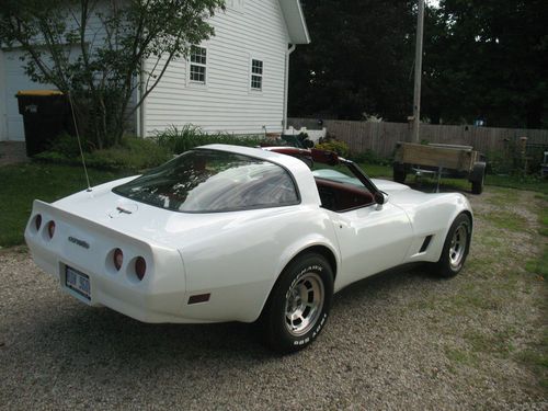 1981 Chevrolet Corvette - White with Red Interior - T-Tops - 62,000 miles, image 18