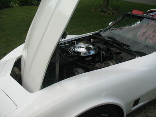 1981 Chevrolet Corvette - White with Red Interior - T-Tops - 62,000 miles, image 20