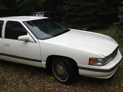 1994 cadillac deville base sedan 4-door 4.9l