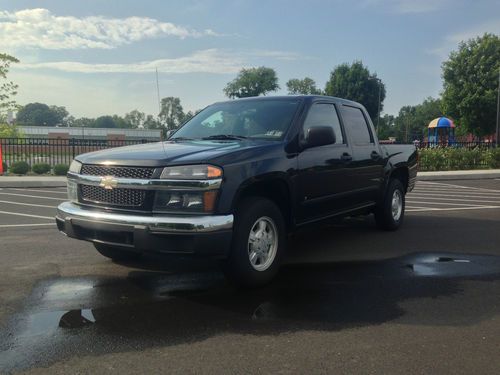 2006 chevy colorado, black, crew cab pickup truck in fantastic condition