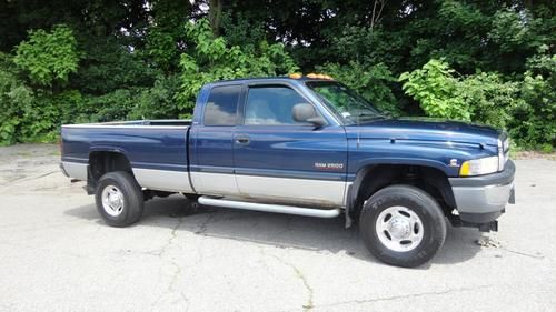 4x4 - ext cab - 5.9l i6 cummins turbo diesel - 1 owner - no reserve