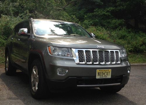 2011 grand cherokee overland summit