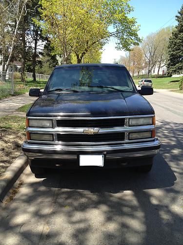 1999 chevrolet k1500 suburban ls sport utility 4-door 5.7l