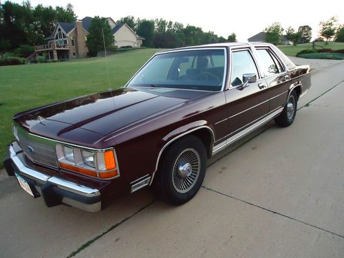1990 Ford crown victoria ltd lx