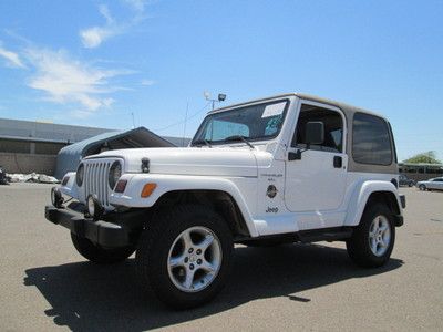2000 4x4 4wd white automatic hard top